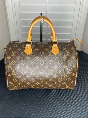 Louis Vuitton Monogram Speedy Bag with COA